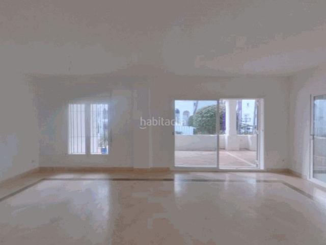 Apartamento en venta en Estepona, Zona Calvario. Apartamentos.