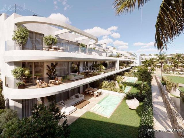 Apartamento en venta en Estepona, Bahía Dorada. Apartamento en Estepona con 2 dormitorios y terraza. Apartamentos.