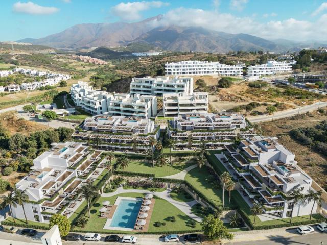 Apartamento en venta en Estepona, Bahía Dorada. PISO NUEVO EN PLANTA MEDIA CON VISTAS ABIERTAS ESTEPONA OESTE. Apartamentos.