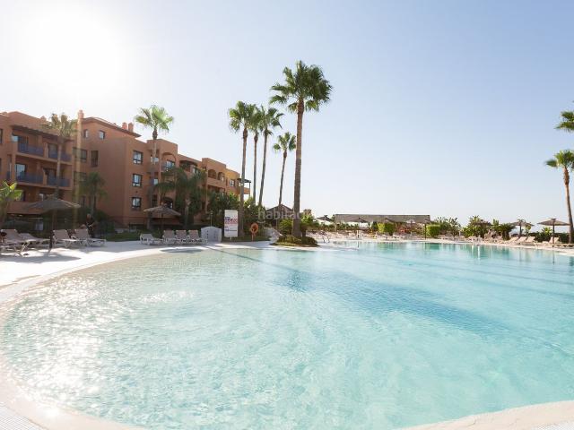 Apartamento en venta en Estepona, Bel Air. Inversión en apartamento turístico No apto como vivienda habitual. Apartamentos.