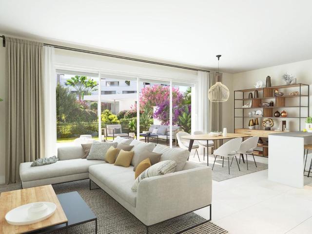 Apartamento en venta en Estepona, Bel Air. Fántastico apartamento en Cancelada costalita. Apartamentos.