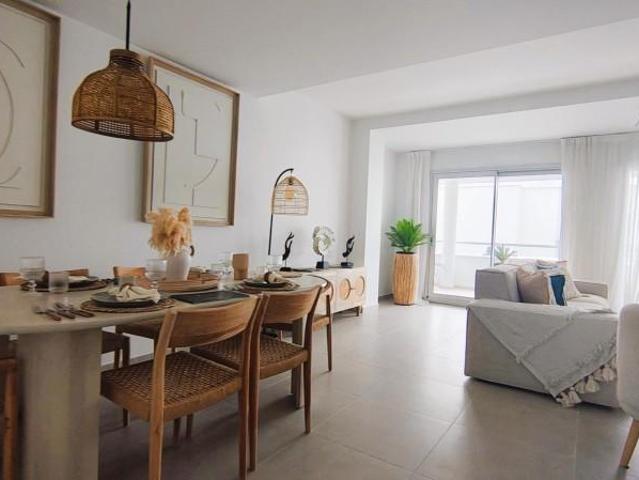 Apartamento en venta en Estepona, C Alberto Urb Playa Cancelada