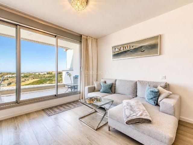 Apartamento en venta en Estepona, Cancelada. Apartamentos.