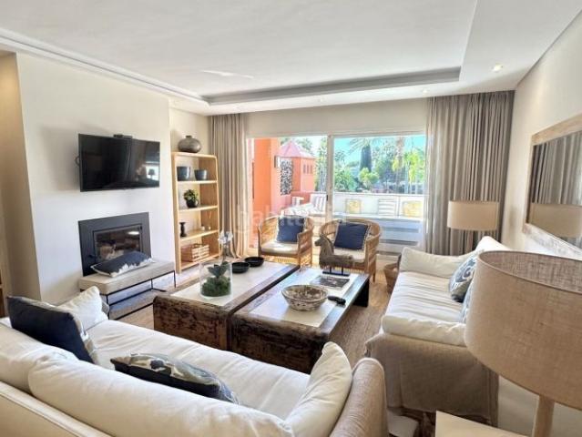 Apartamento en venta en Estepona, Casasola. Apartamentos.