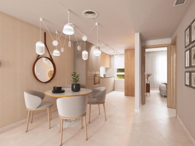 Apartamento en venta en Estepona, Centro. Apartamento de 3 dormitorios y 2 baños con terraza, vistas al Golf. Estepona Golf. Apartamentos.