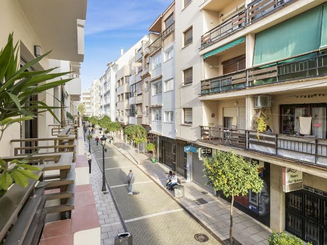 Apartamento en venta en Estepona, Centro. Apartamento totalmente reformado en el corazón del casco antiguo de Estepona. Apartamentos.