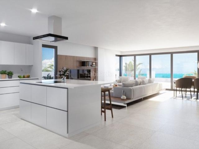Apartamento en venta en Estepona, Centro. Apartamentos.