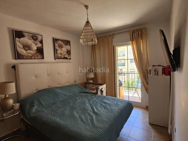 Apartamento en venta en Estepona, Centro. Luminoso Ático en el Corazón del Moderno Estepona. Apartamentos.