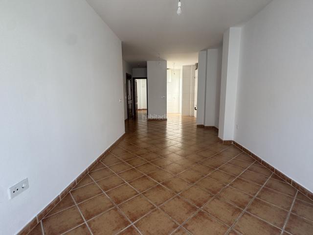 Apartamento en venta en Estepona, Centro. Luminoso Piso de 2 Dormitorios en el Centro de Estepona. Apartamentos.