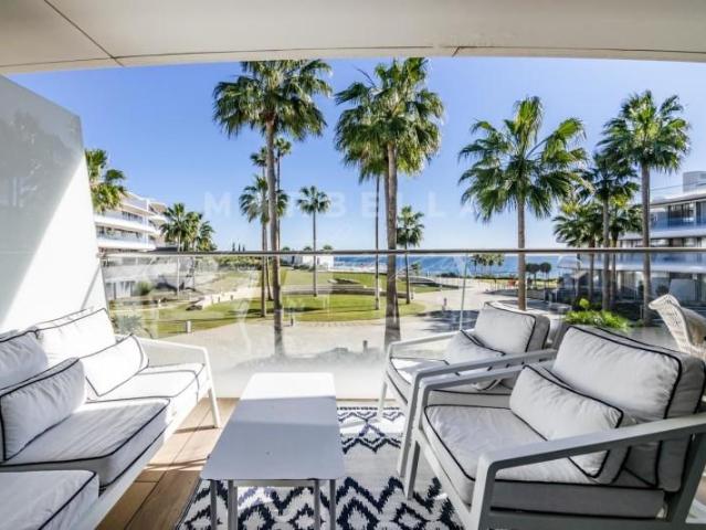Apartamento en venta en Estepona, Costa Tropical, 29683