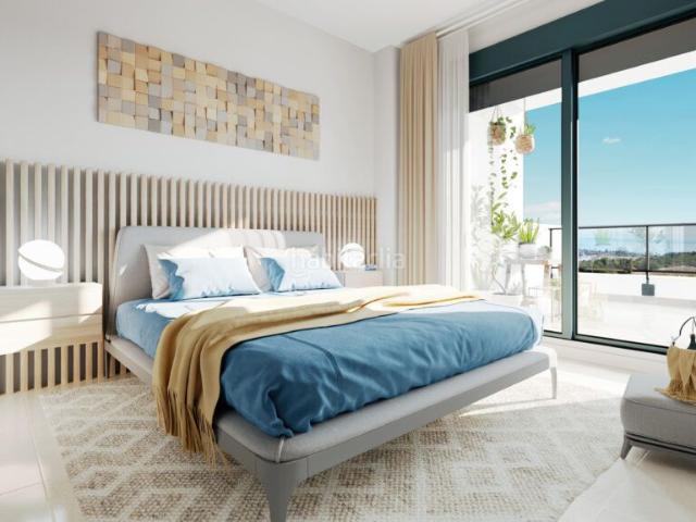 Apartamento en venta en Estepona, Estepona Golf. Exclusivo residencial próximo a Estepona Golf de 2 y 3 dormitorios con opciones de áticos dúplex y bajos con jardín. Apartamentos.