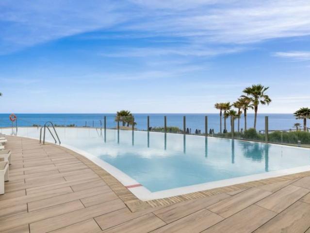 Apartamento en venta en Estepona, Guadalmansa