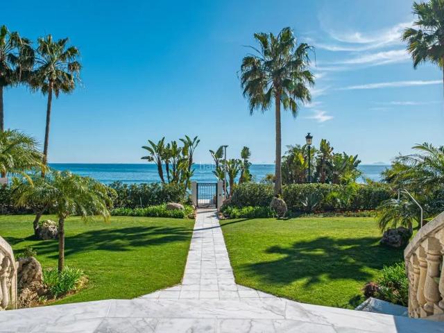 Apartamento en venta en Estepona, Guadalmansa. Apartamentos.