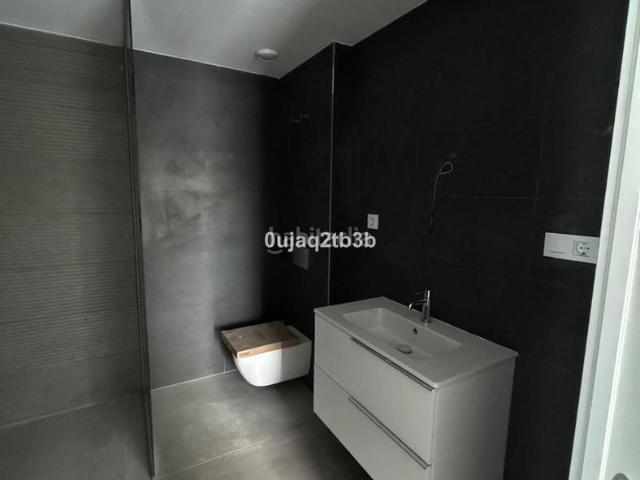 Apartamento en venta en Estepona, Guadalobón. Apartamentos.