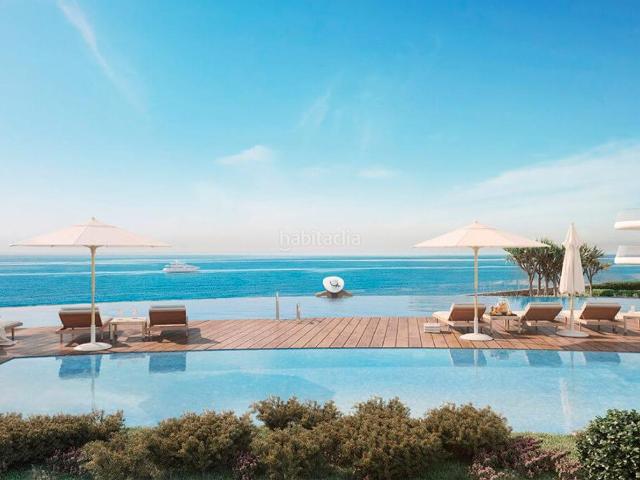 Apartamento en venta en Estepona, Guadalobón. INCREIBLE PRIMERA LINEA DE PLAYA. Apartamentos.