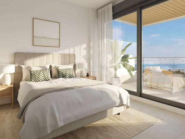 Apartamento en venta en Estepona, La Concha Resina Golf. Apartamento de 3 camas en Selwo Park. Apartamentos.