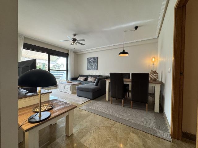 Apartamento en venta en Estepona, La Concha Resina Golf. Apartamentos.