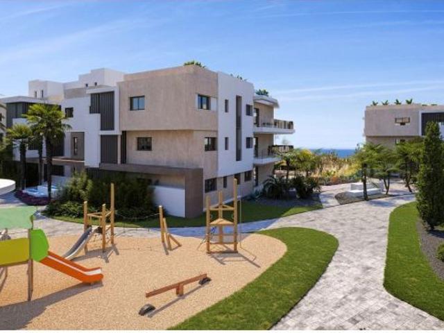 Apartamento en Venta en Estepona, Málaga