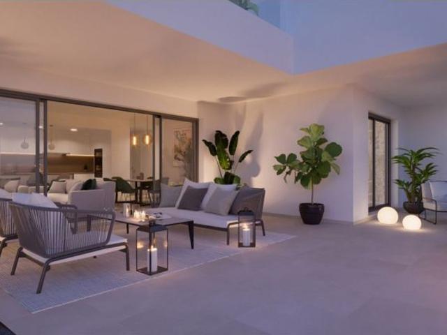 Apartamento en Venta en Estepona, Málaga