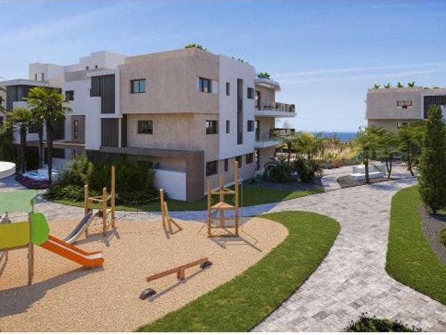 Apartamento en Venta en Estepona, Málaga
