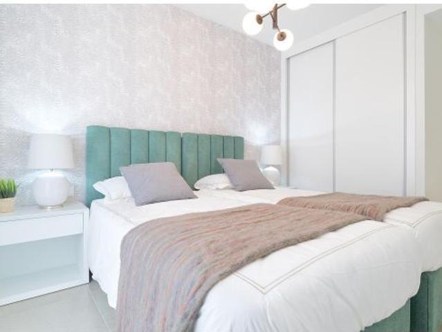Apartamento en Venta en Estepona, Málaga