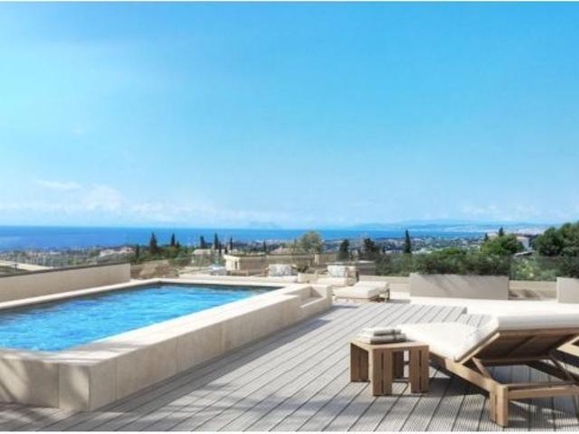 Apartamento en Venta en Estepona, Málaga