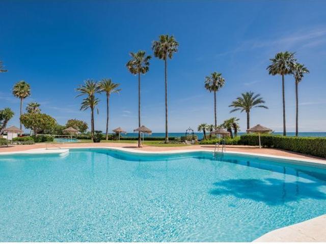 Apartamento en Venta en Estepona, Málaga