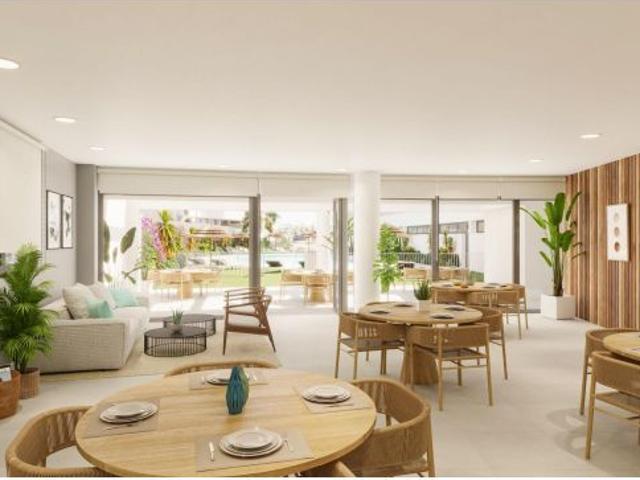 Apartamento en Venta en Estepona, Málaga
