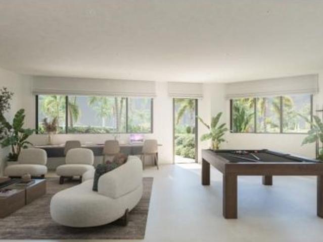 Apartamento en Venta en Estepona, Málaga