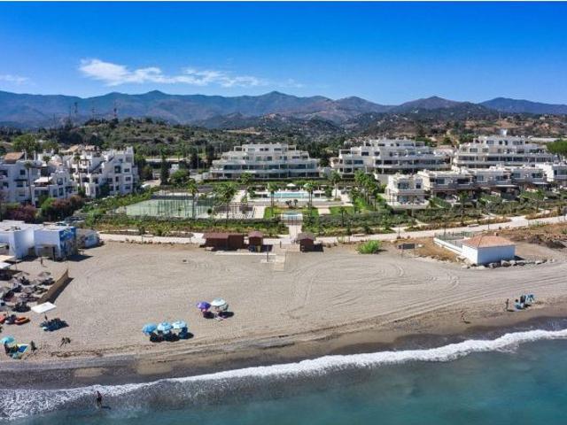 Apartamento en Venta en Estepona, Málaga