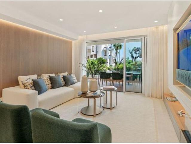 Apartamento en Venta en Estepona, Málaga