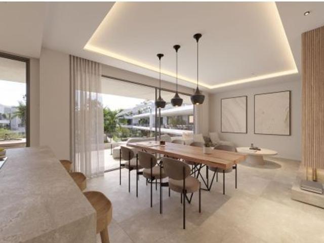 Apartamento en Venta en Estepona, Málaga