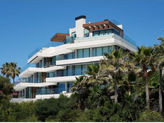 Apartamento en Venta en Estepona, Málaga