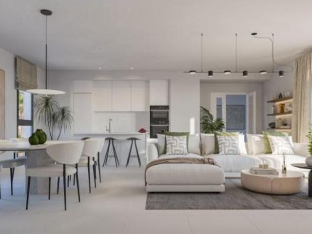 Apartamento en Venta en Estepona, Málaga