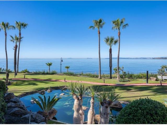 Apartamento en Venta en Estepona, Málaga