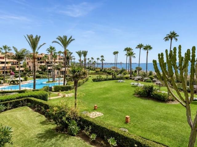 Apartamento en venta en Estepona, Málaga Costa del Sol