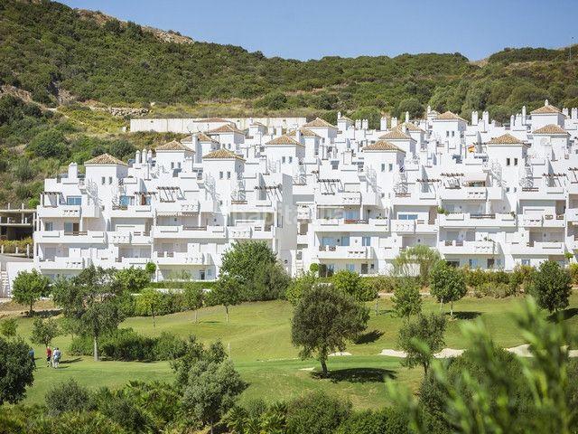 Apartamento en venta en Estepona, Parque Central. Apartamentos.