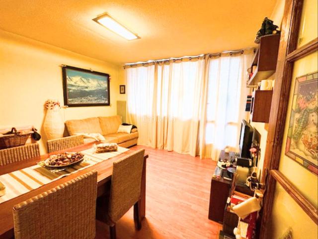 Apartamento en venta en Eyne Pirineos. ? ¡Tu refugio en los Pirineos Franceses! Apartamento a pie de pistas en Eyne ?. Apartamentos.