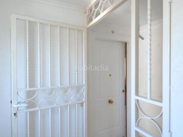 Apartamento en venta en Finestrat, Cala Finestrat. Se vende apartamento de dos dormitorios a un paso de la playa. Apartamentos.