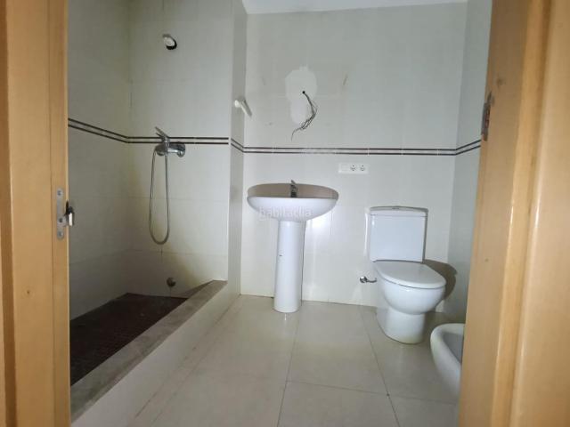 Apartamento en venta en Figueres, Creu de la Mà. PISO EN FIGUERES DE TRES HABITACIONES. Apartamentos.