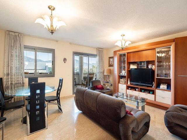 Apartamento en venta en Fuengirola, Castillo Sohail Myramar. Apartamentos.