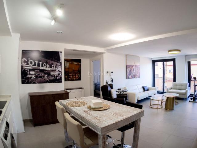 Apartamento en venta en Fuengirola, Centro ciudad. Apartamento en Planta Media de 1 dormitorios en Fuengirola. Apartamentos.
