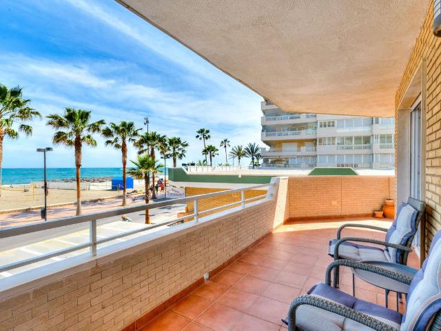 Apartamento en venta en Fuengirola, Centro ciudad. Apartamento en Planta Media de 1 dormitorios en Fuengirola. Apartamentos.