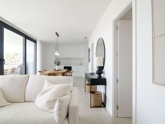 Apartamento en venta en Fuengirola, Centro ciudad. Apartamento en Planta Media de 2 dormitorios en Fuengirola. Apartamentos.