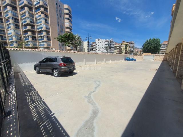 Apartamento en venta en Fuengirola, Centro ciudad. Apartamento en Planta Media de 3 dormitorios en Fuengirola. Apartamentos.