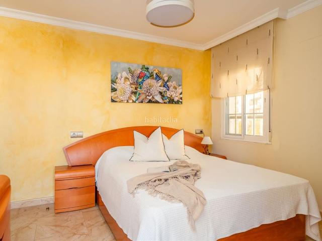 Apartamento en venta en Fuengirola, Centro ciudad. Apartamento en Última Planta de 2 dormitorios en Fuengirola. Apartamentos.