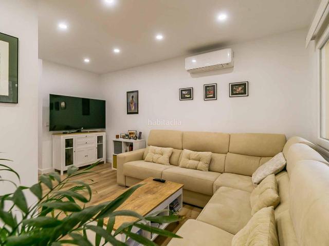 Apartamento en venta en Fuengirola, Centro ciudad. Apartamento reformado con diseño escandinavo en Fuengirola Zona Recinto Ferial. Apartamentos.