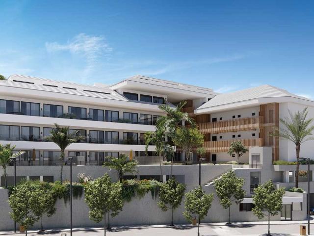 Apartamento en venta en Fuengirola con 2 dormitorios, 2 baño. 160m² Marbella