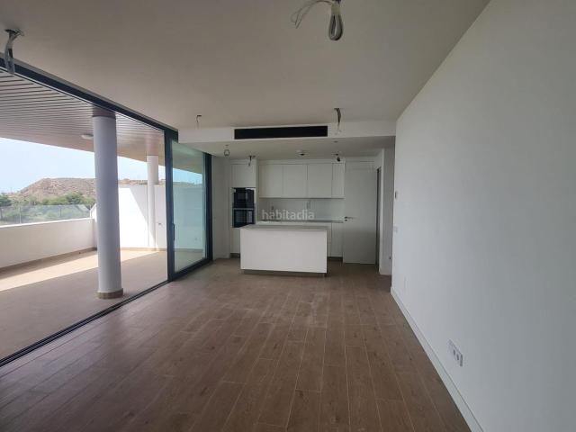 Apartamento en venta en Fuengirola, El Higuerón. Apartamento de 2 dormitorios y 2 baños con vistas al mar. El Higuerón, Fuengirola. Apartamentos.