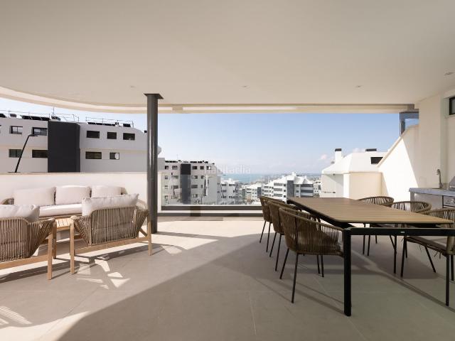 Apartamento en venta en Fuengirola, El Higuerón. Apartamento de 3 dormitorios con Modern Elegance. Apartamentos.